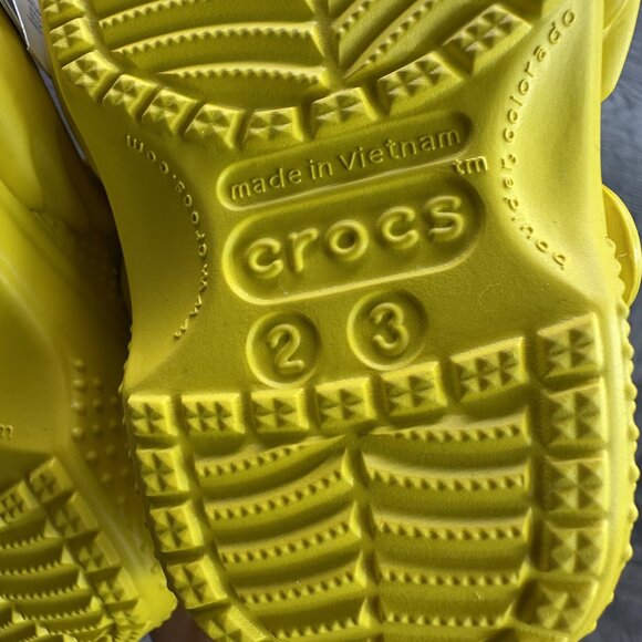 CROCS Infant size 2/3 Littles IAM Rubber Ducky Yellow Clogs - Picture 8 of 9